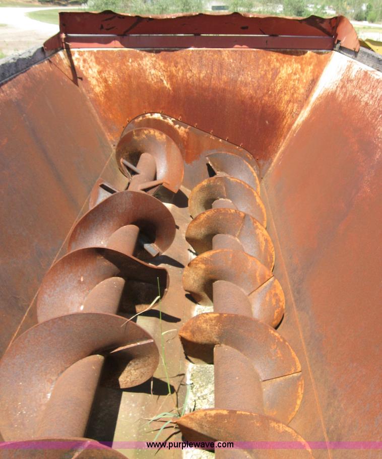 image for item 3563 Knight ProTwin Slinger 8030 manure spreader