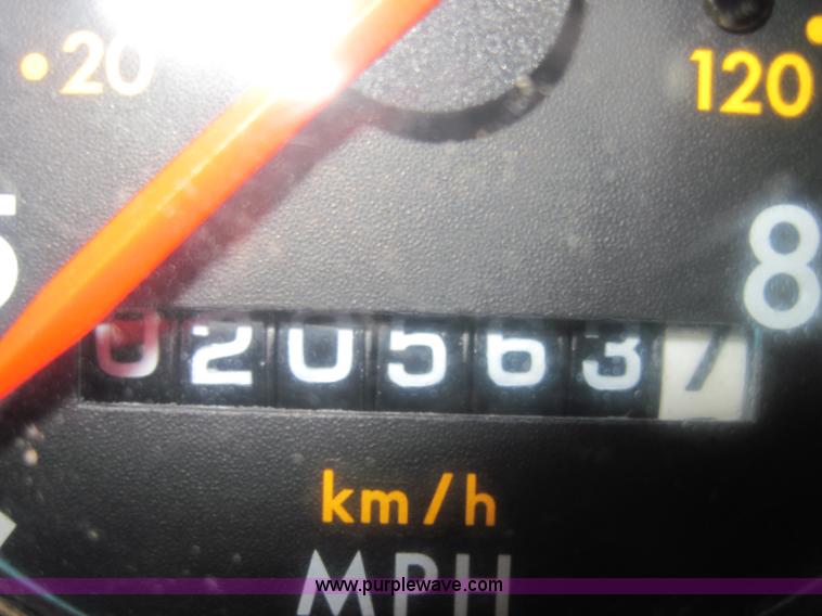 image for item 4094 1995 Freightliner FLD120