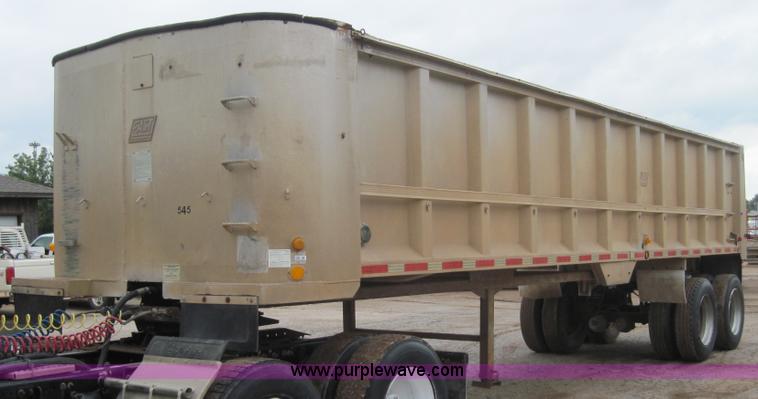 image for item 4095 1981 Fast 32' dump trailer