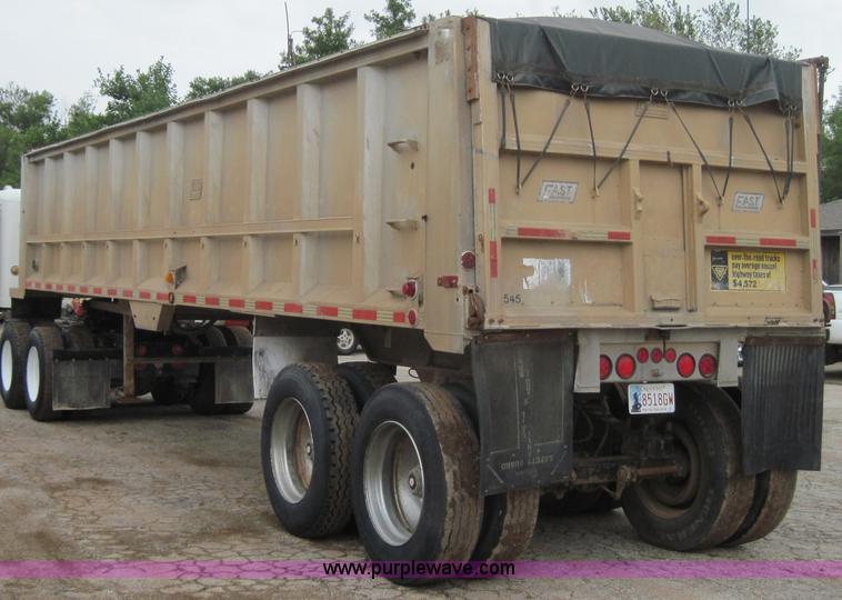 image for item 4095 1981 Fast 32' dump trailer