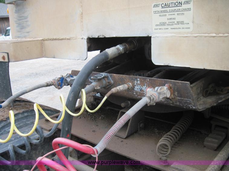 image for item 4095 1981 Fast 32' dump trailer