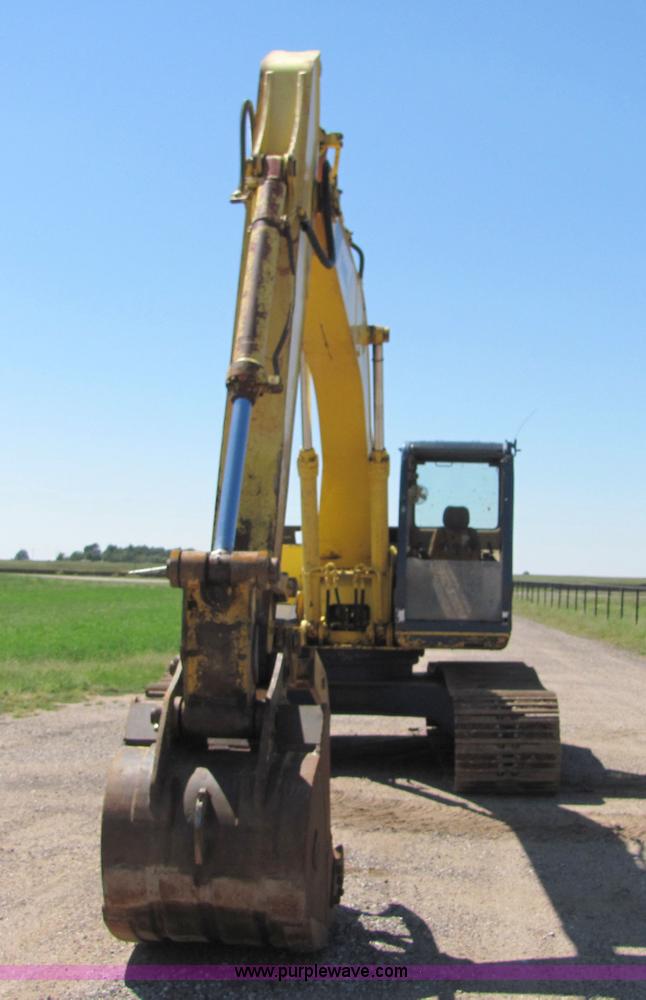 image for item 4884 Kobelco SK200LC excavator