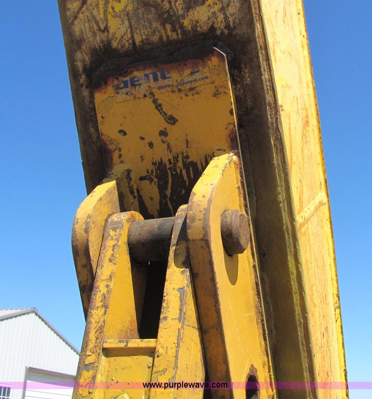 image for item 4884 Kobelco SK200LC excavator