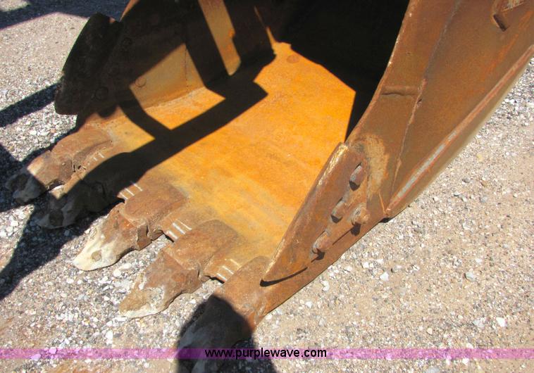 image for item 4884 Kobelco SK200LC excavator
