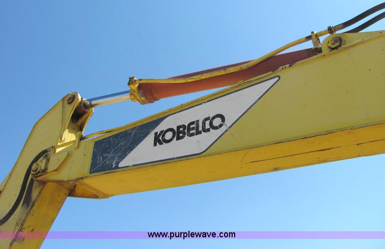 image for item 4884 Kobelco SK200LC excavator