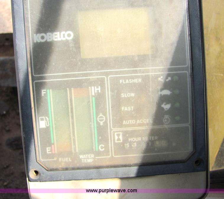 image for item 4884 Kobelco SK200LC excavator