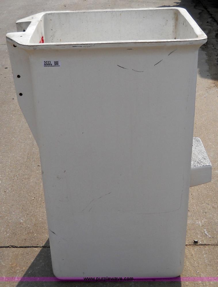 image for item 5033 Altech aerial bucket