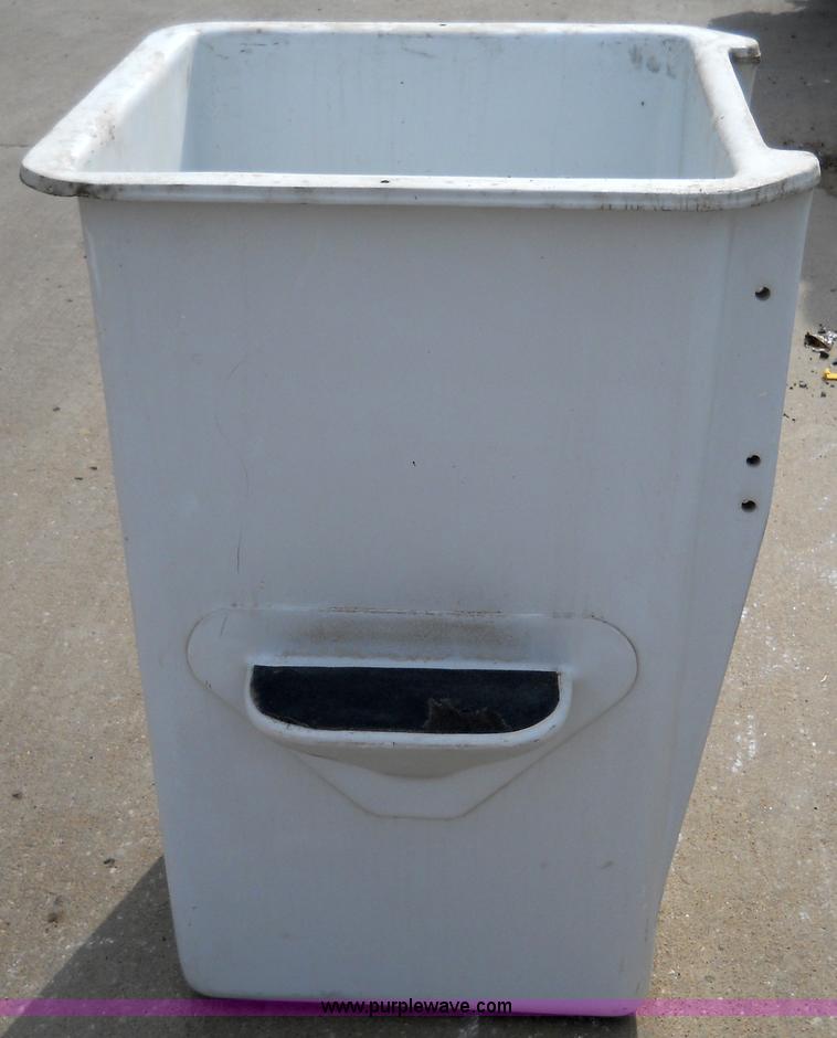 image for item 5034 Altech aerial bucket