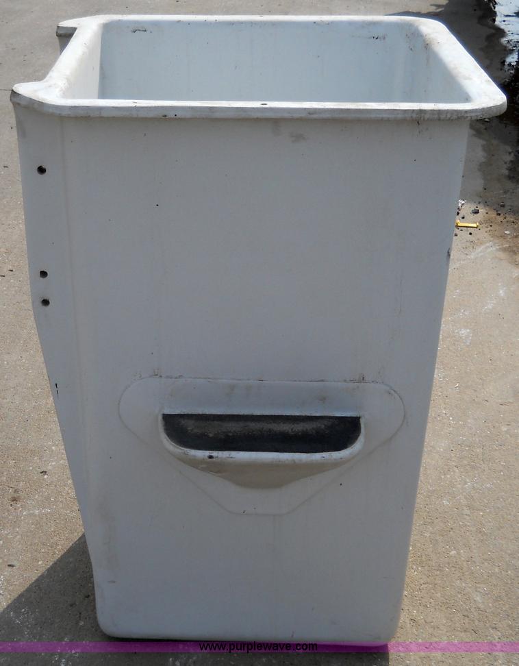 image for item 5034 Altech aerial bucket