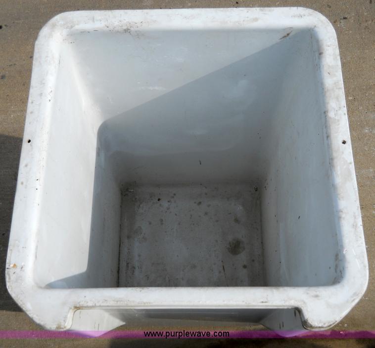 image for item 5034 Altech aerial bucket