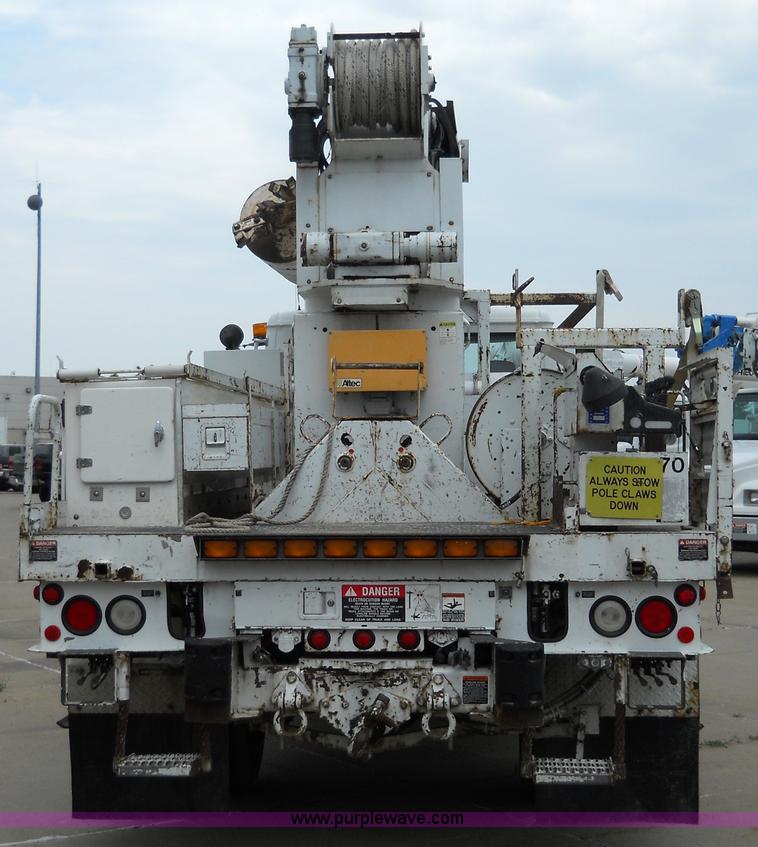 image for item 5059 2001 Freightliner FL80 digger truck