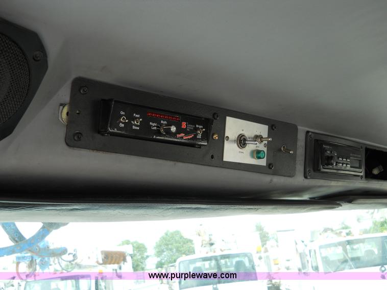 image for item 5059 2001 Freightliner FL80 digger truck