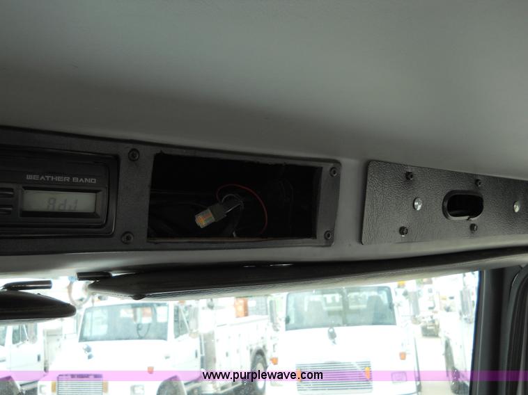 image for item 5059 2001 Freightliner FL80 digger truck