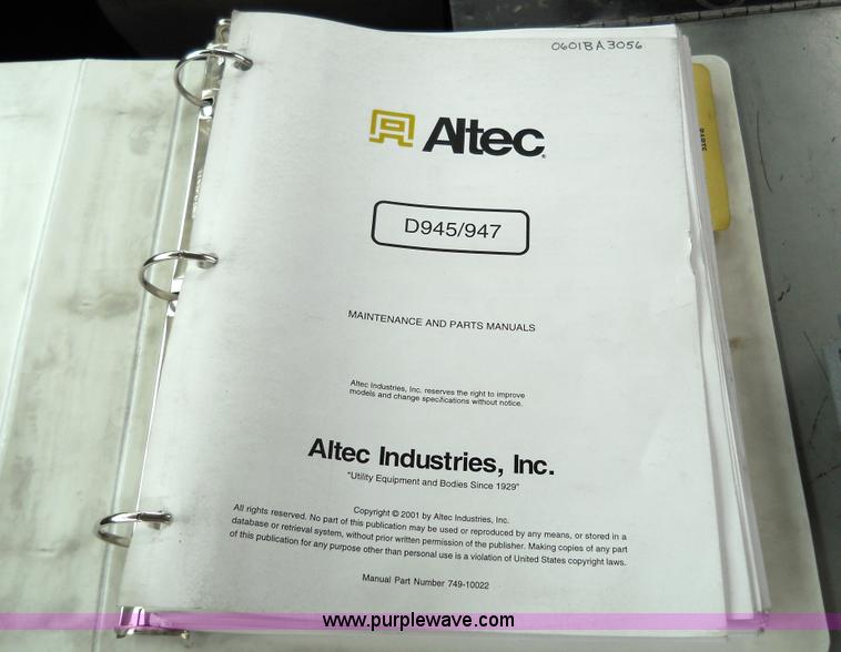 image for item 5059 2001 Freightliner FL80 digger truck