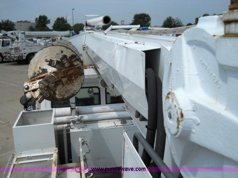 image for item 5059 2001 Freightliner FL80 digger truck