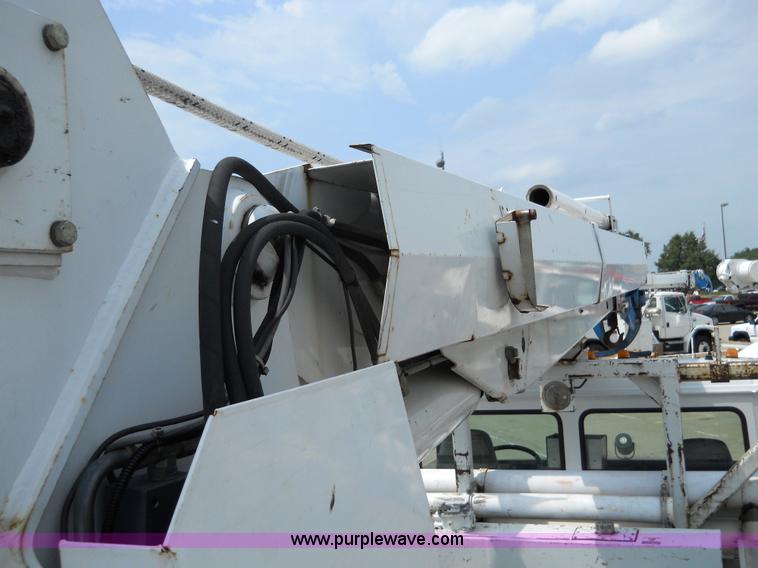 image for item 5059 2001 Freightliner FL80 digger truck