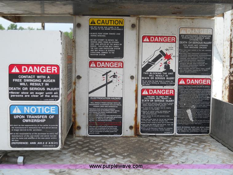 image for item 5059 2001 Freightliner FL80 digger truck