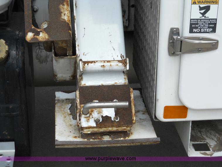 image for item 5059 2001 Freightliner FL80 digger truck