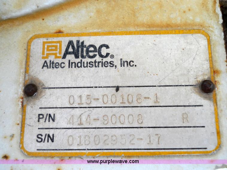 image for item 5059 2001 Freightliner FL80 digger truck