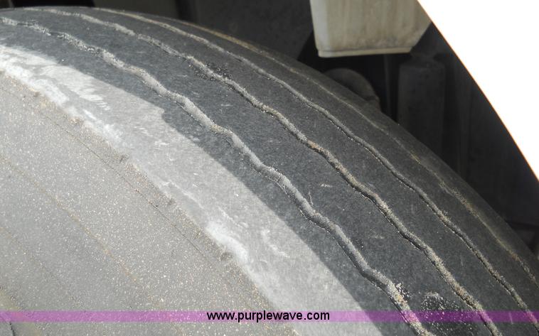 image for item 5059 2001 Freightliner FL80 digger truck