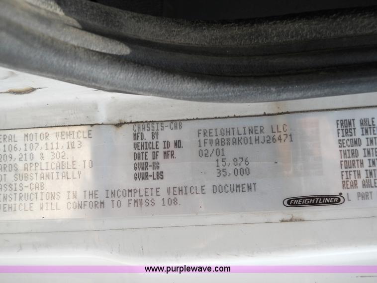 image for item 5059 2001 Freightliner FL80 digger truck