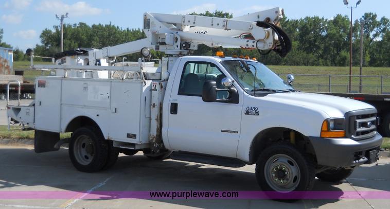 image for item 5060 2000 Ford F550 Super Duty bucket truck