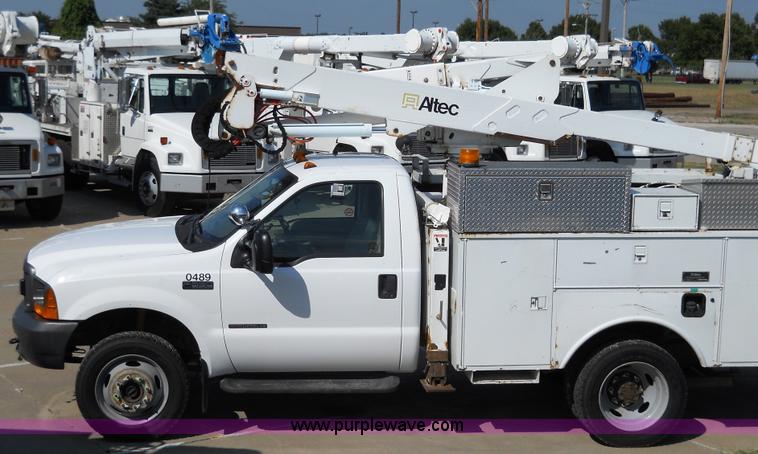 image for item 5060 2000 Ford F550 Super Duty bucket truck