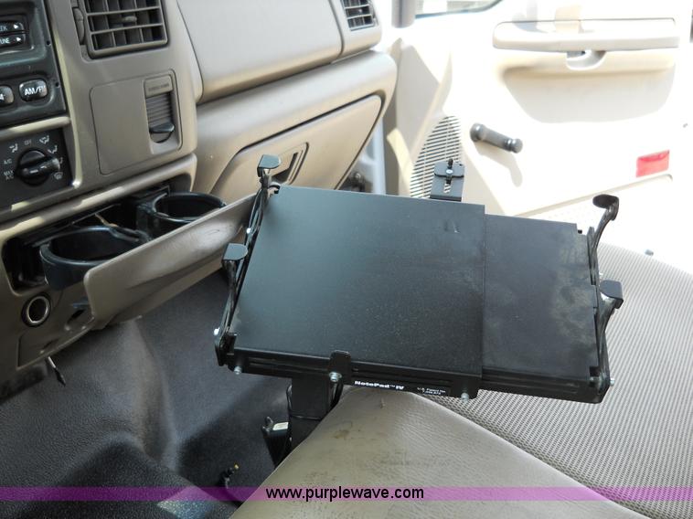 image for item 5060 2000 Ford F550 Super Duty bucket truck