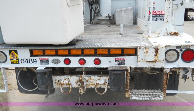 image for item 5060 2000 Ford F550 Super Duty bucket truck