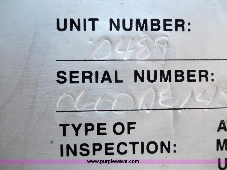image for item 5060 2000 Ford F550 Super Duty bucket truck