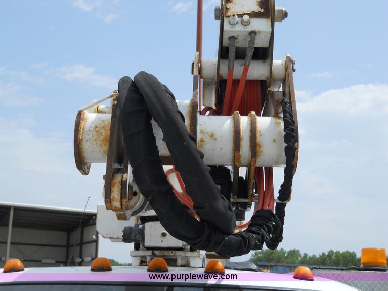 image for item 5060 2000 Ford F550 Super Duty bucket truck