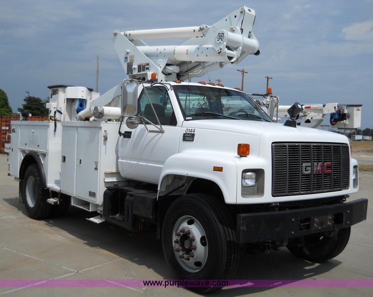 image for item 5061 1999 GMC C7500 bucket truck