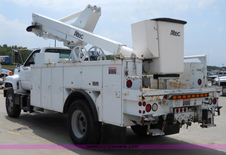 image for item 5061 1999 GMC C7500 bucket truck