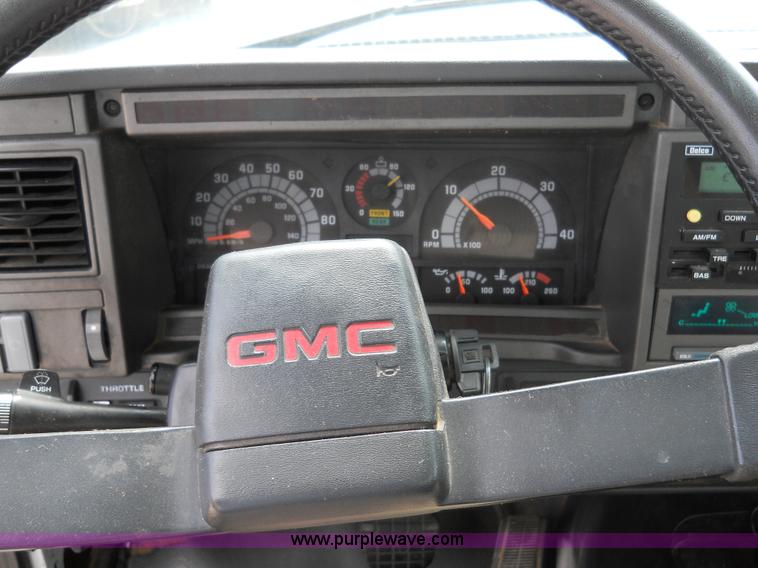 image for item 5061 1999 GMC C7500 bucket truck