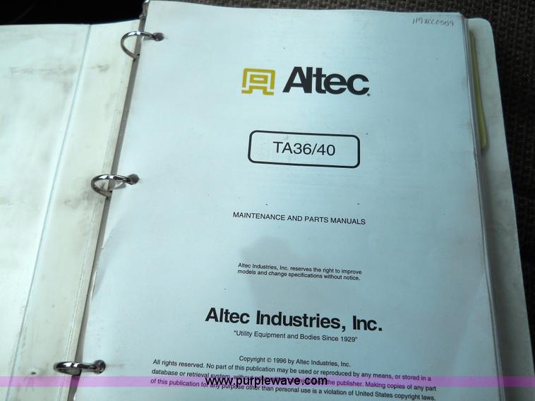 image for item 5061 1999 GMC C7500 bucket truck