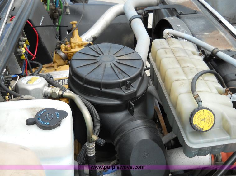 image for item 5061 1999 GMC C7500 bucket truck