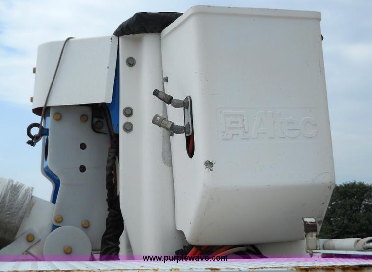 image for item 5061 1999 GMC C7500 bucket truck