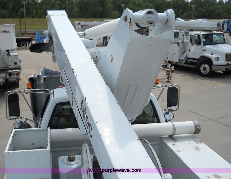 image for item 5061 1999 GMC C7500 bucket truck