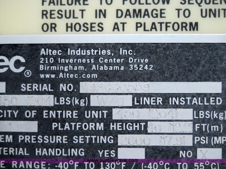 image for item 5061 1999 GMC C7500 bucket truck