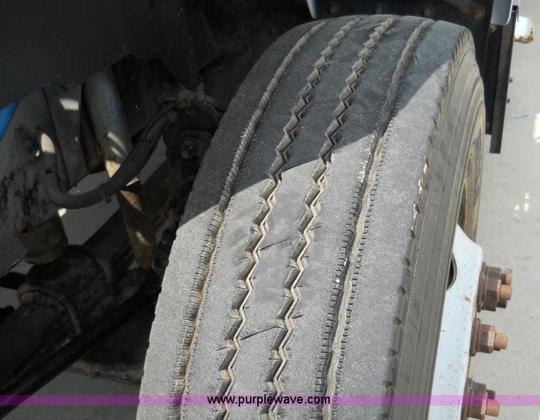 image for item 5061 1999 GMC C7500 bucket truck