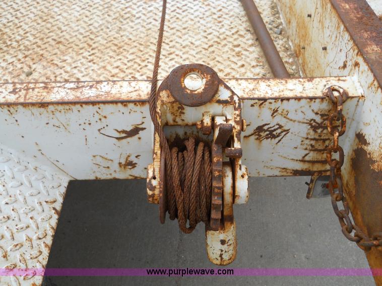 image for item 5062 1980 Butler BP7500 pole trailer