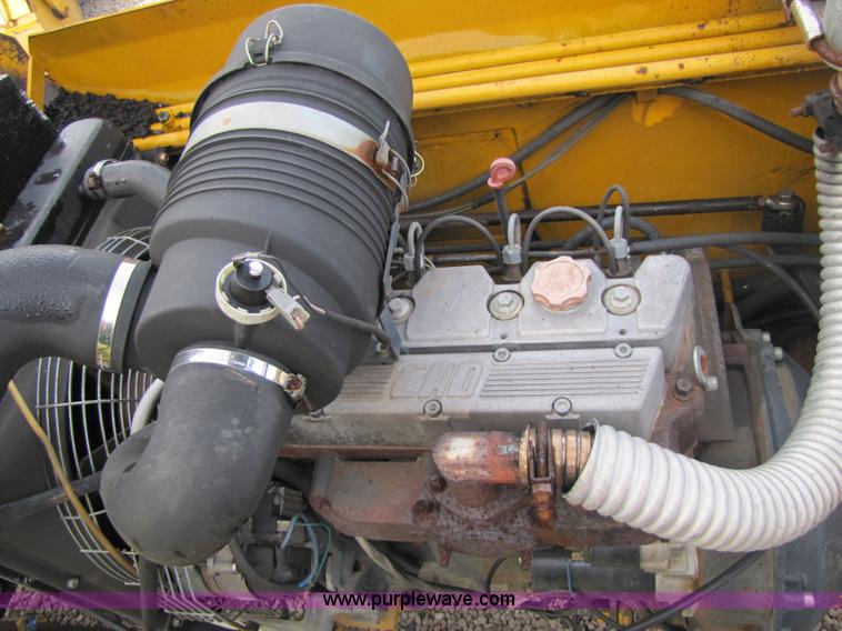 image for item 5181 1999 Puckett Bros T655 asphalt paver