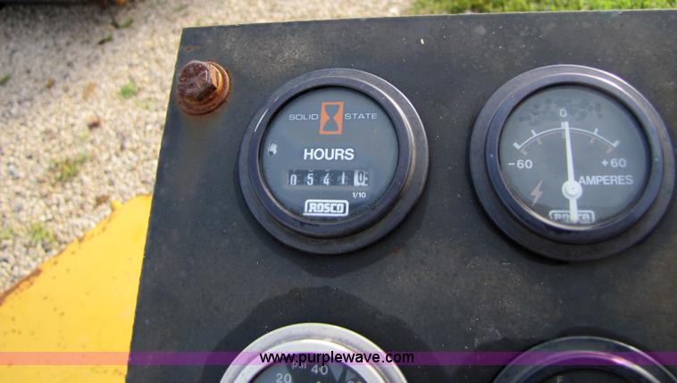 image for item 5182 1999 Rosco Vibrastat III vibratory roller