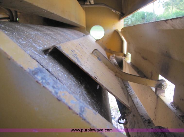 image for item 5182 1999 Rosco Vibrastat III vibratory roller