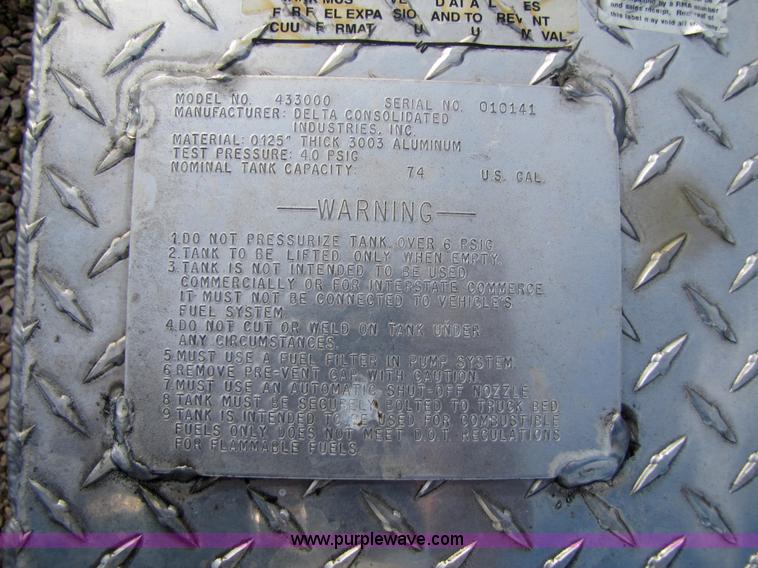 image for item 5185 Delta Pro fuel tank and tool box