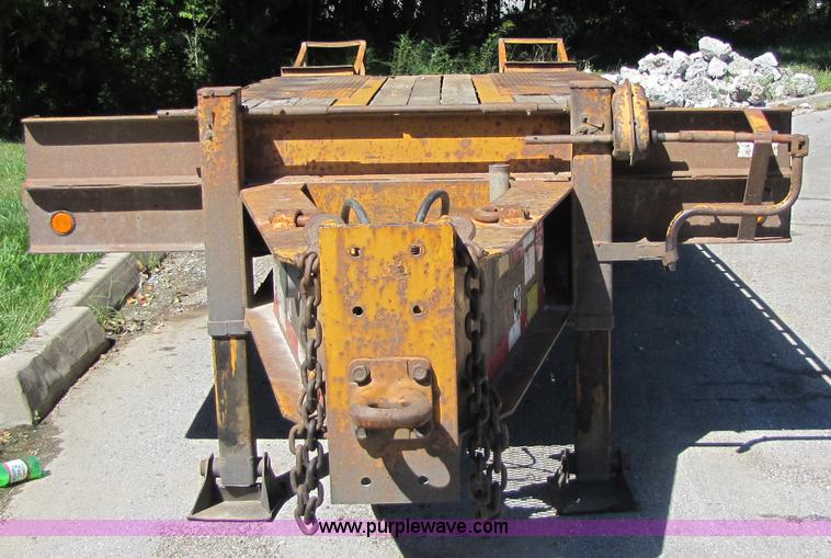 image for item 5192 1998 Trailboss double axle trailer