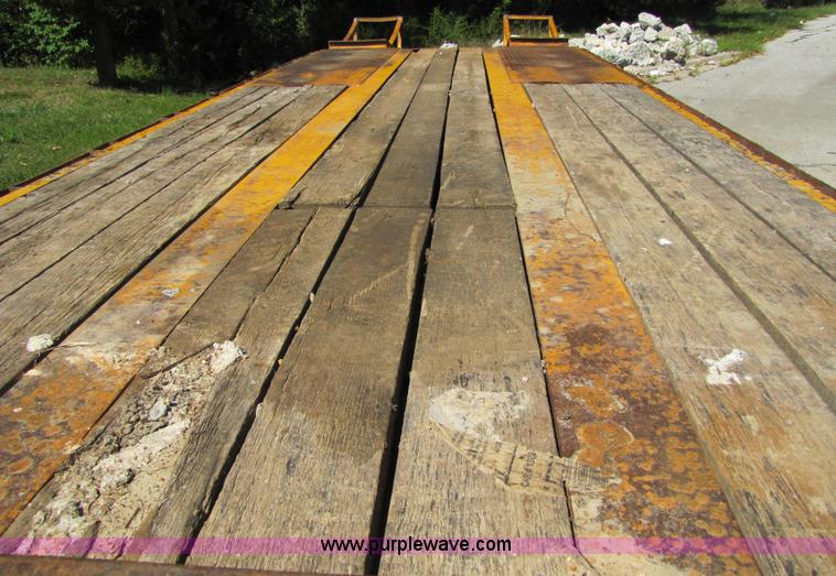 image for item 5192 1998 Trailboss double axle trailer