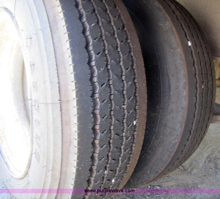 image for item 5192 1998 Trailboss double axle trailer