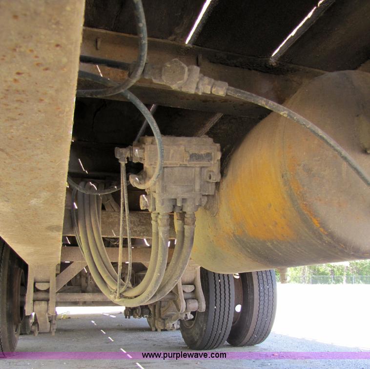 image for item 5192 1998 Trailboss double axle trailer