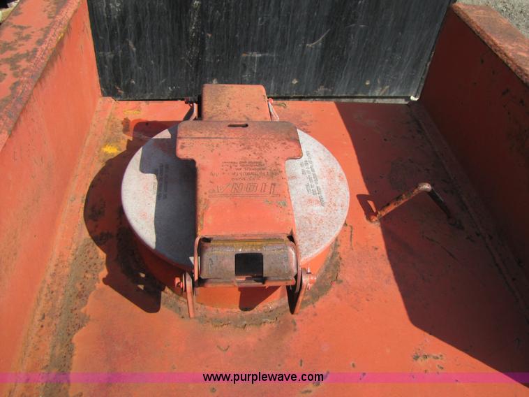 image for item 5247 1992 Tri-state fuel tank
